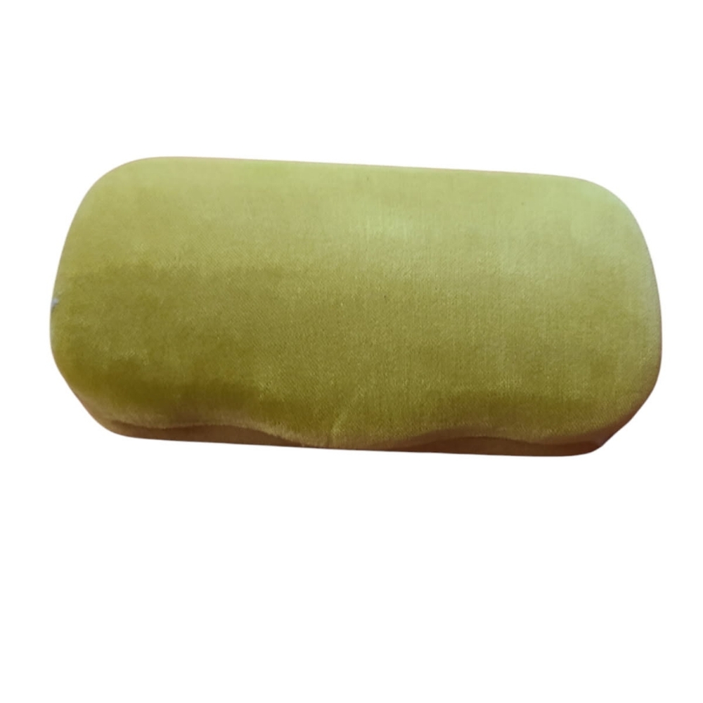 Brand new women's Gucci sunglasses - Picture 3 of 5